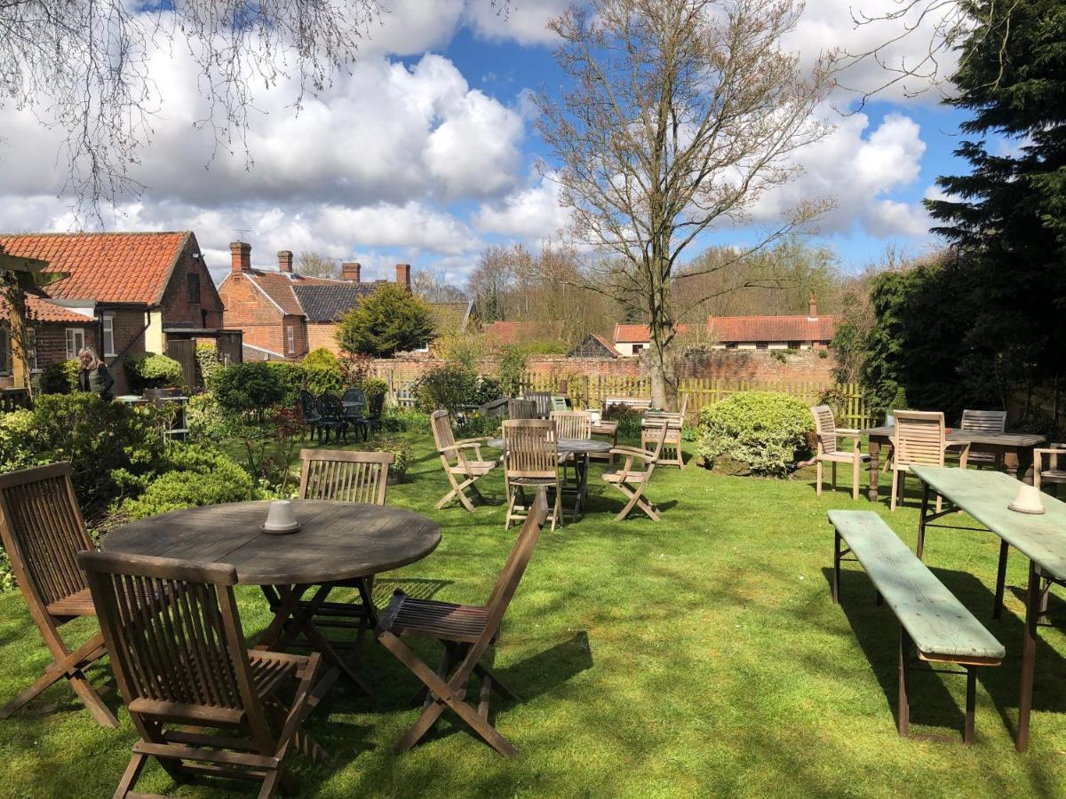 The Crown Inn Smallburgh ภายนอก รูปภาพ